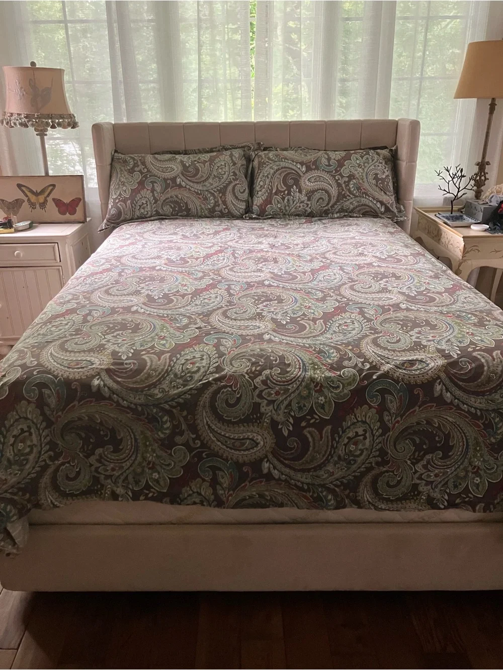 Paisley Duvet Cover Set in Taupe and Sage - Elegant Bed Ensemble